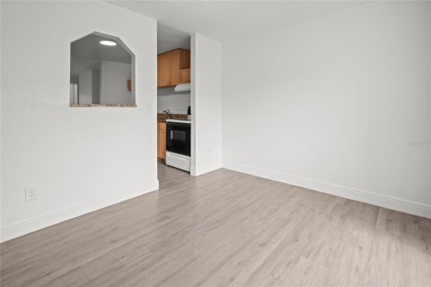 Condominio en alquiler en Orlando, Florida, 3 dormitorios, 130.53 m2 № 1792187 - foto 5