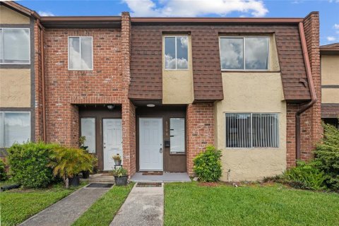 Condominio en alquiler en Orlando, Florida, 3 dormitorios, 130.53 m2 № 1792187 - foto 1