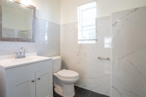 Immobilier commercial à vendre à Orlando, Floride: 143.91 m2 № 2398598 - photo 17