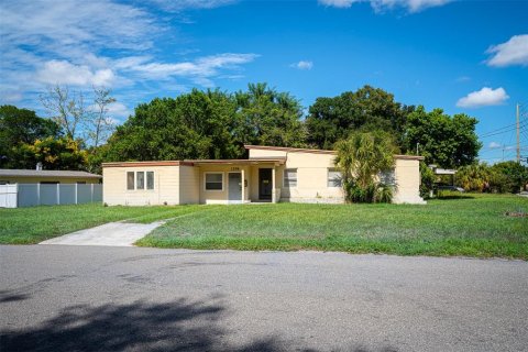Immobilier commercial à vendre à Orlando, Floride: 143.91 m2 № 2398598 - photo 2