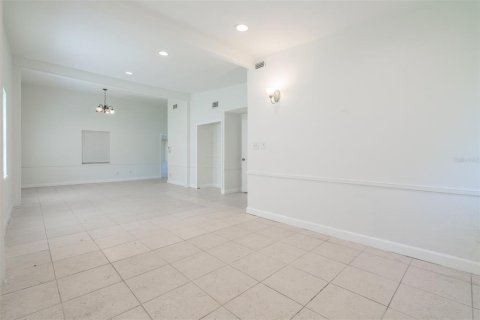 Immobilier commercial à vendre à Orlando, Floride: 143.91 m2 № 2398598 - photo 6