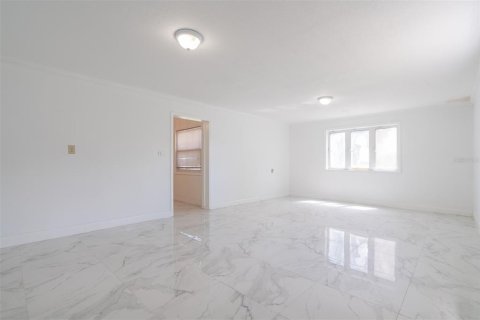 Immobilier commercial à vendre à Orlando, Floride: 143.91 m2 № 2398598 - photo 14