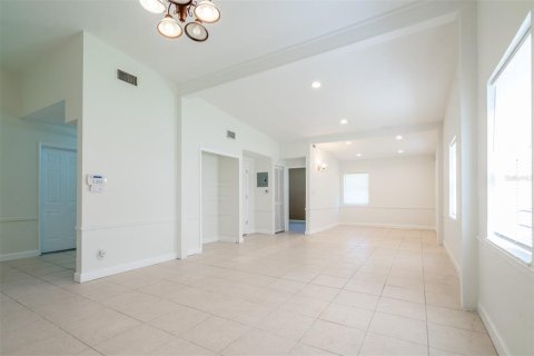Immobilier commercial à vendre à Orlando, Floride: 143.91 m2 № 2398598 - photo 4