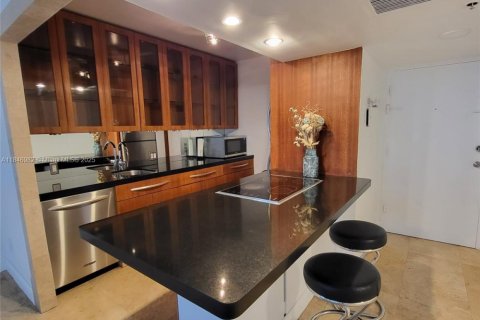 Copropriété à louer à Miami Beach, Floride: 2 chambres, 110.55 m2 № 1961226 - photo 3