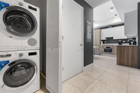 Copropriété à vendre à Miami, Floride: 1 chambre, 53.05 m2 № 2088977 - photo 26