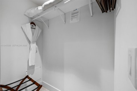Copropriété à vendre à Miami, Floride: 1 chambre, 53.05 m2 № 2088977 - photo 28