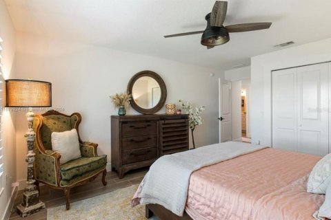 House in Summerfield, Florida 4 bedrooms, 313.27 sq.m. № 1440558 - photo 16