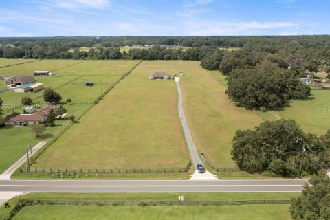 House in Summerfield, Florida 4 bedrooms, 313.27 sq.m. № 1440558 - photo 3