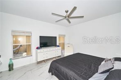 Adosado en venta en Apopka, Florida, 4 dormitorios, 227.89 m2 № 1592724 - foto 13