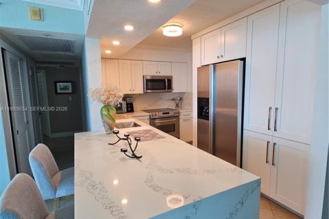 Copropriété à louer à Hollywood, Floride: 2 chambres, 111.3 m2 № 2047360 - photo 23