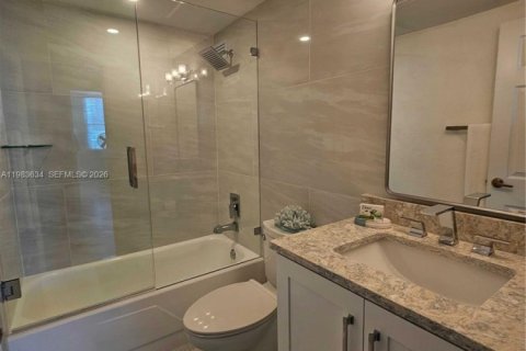 Copropriété à louer à Hollywood, Floride: 2 chambres, 111.3 m2 № 2047360 - photo 14