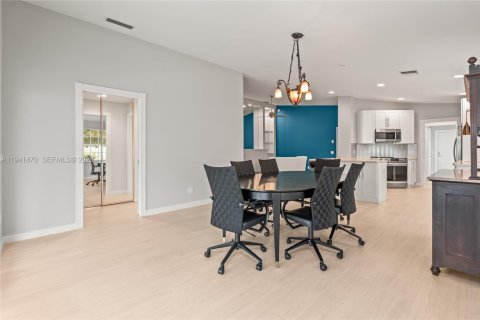 Casa en venta en Palm City, Florida, 2 dormitorios, 143.07 m2 № 2001921 - foto 15