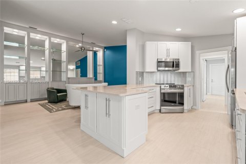 Casa en venta en Palm City, Florida, 2 dormitorios, 143.07 m2 № 2001921 - foto 11