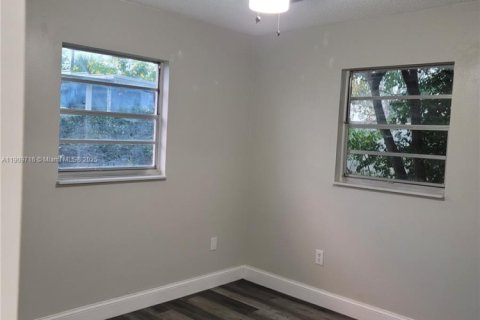 Villa ou maison à louer à Melbourne, Floride: 3 chambres, 106.84 m2 № 1965382 - photo 11