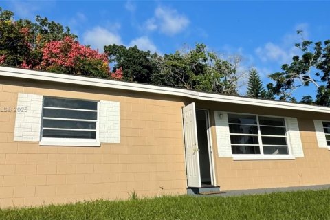 Villa ou maison à louer à Melbourne, Floride: 3 chambres, 106.84 m2 № 1965382 - photo 3