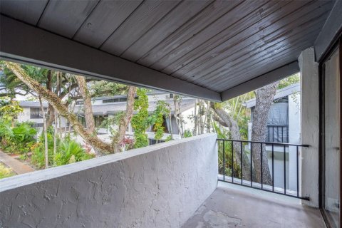 Condominio en venta en Miami, Florida, 4 dormitorios, 156.82 m2 № 2076823 - foto 29