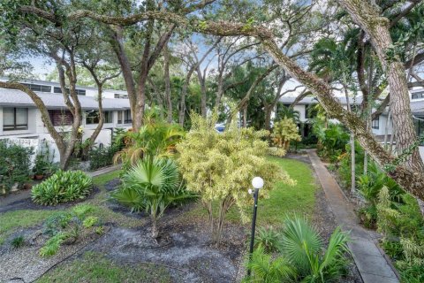 Condominio en venta en Miami, Florida, 4 dormitorios, 156.82 m2 № 2076823 - foto 30