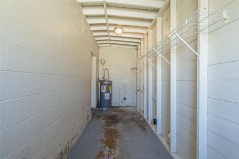House in Orlando, Florida 4 bedrooms, 121.89 sq.m. № 1540239 - photo 30