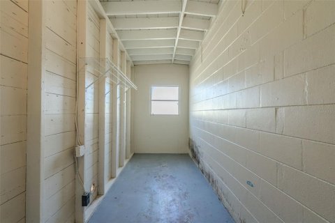 House in Orlando, Florida 4 bedrooms, 121.89 sq.m. № 1540239 - photo 29