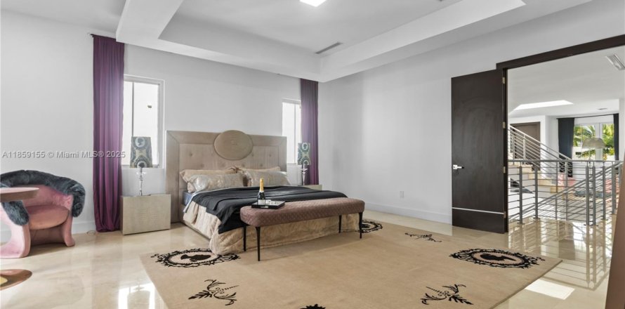 Villa ou maison à Doral, Floride 4 chambres, 320.33 m2 № 1977529