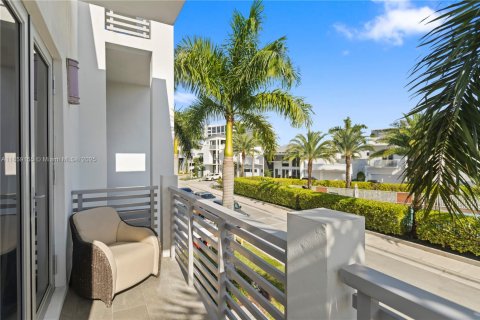 Villa ou maison à vendre à Doral, Floride: 4 chambres, 320.33 m2 № 1977529 - photo 25