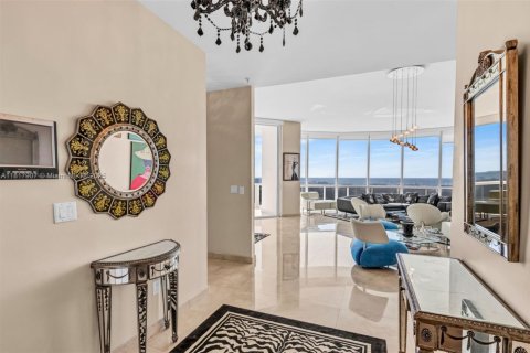 Condominio en venta en Sunny Isles Beach, Florida, 3 dormitorios, 207.73 m2 № 1774193 - foto 7