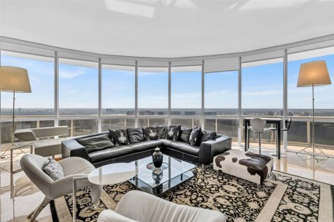 Condominio en venta en Sunny Isles Beach, Florida, 3 dormitorios, 207.73 m2 № 1774193 - foto 4