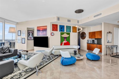 Condominio en venta en Sunny Isles Beach, Florida, 3 dormitorios, 207.73 m2 № 1774193 - foto 30