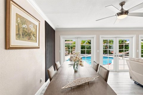 House in Lighthouse Point, Florida 4 bedrooms, 206.61 sq.m. № 2305316 - photo 28