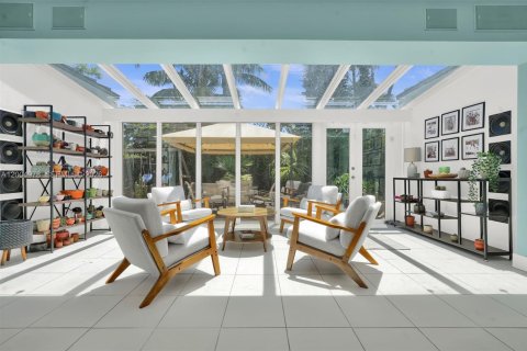 Купить виллу или дом в Майами, Флорида 4 спальни, 278.52м2, № 2069022 - фото 23