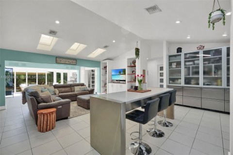 Купить виллу или дом в Майами, Флорида 4 спальни, 278.52м2, № 2069022 - фото 20