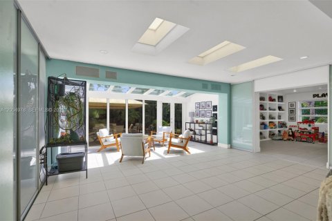 Купить виллу или дом в Майами, Флорида 4 спальни, 278.52м2, № 2069022 - фото 27