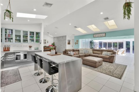 Купить виллу или дом в Майами, Флорида 4 спальни, 278.52м2, № 2069022 - фото 21