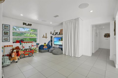 Купить виллу или дом в Майами, Флорида 4 спальни, 278.52м2, № 2069022 - фото 30