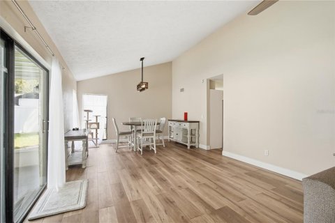 Villa ou maison à louer à Tampa, Floride: 3 chambres, 172.8 m2 № 2338913 - photo 7
