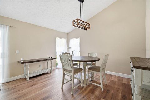 Villa ou maison à louer à Tampa, Floride: 3 chambres, 172.8 m2 № 2338913 - photo 8