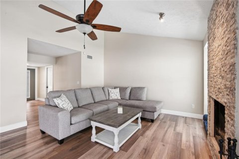 Villa ou maison à louer à Tampa, Floride: 3 chambres, 172.8 m2 № 2338913 - photo 6