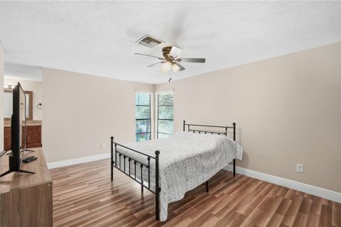 Villa ou maison à louer à Tampa, Floride: 3 chambres, 172.8 m2 № 2338913 - photo 13