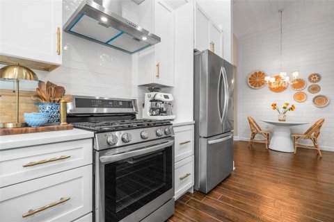 House in Clearwater, Florida 4 bedrooms, 222.97 sq.m. № 1802074 - photo 7