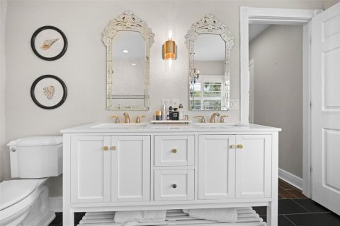 House in Clearwater, Florida 4 bedrooms, 222.97 sq.m. № 1802074 - photo 23