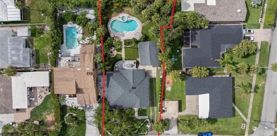 Villa ou maison à Clearwater, Floride 4 chambres, 222.97 m2 № 1802074