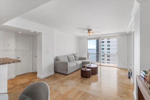 Купить кондоминиум в Майами, Флорида 2 спальни, 91.51м2, № 2047656 - фото 4