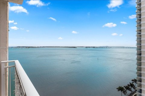 Кондоминиум с 2 спальнями в Майами, Флорида № 2047656