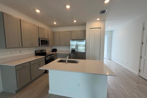 Appartement à louer à St. Lucie, Floride: 2 chambres, 121.52 m2 № 2399762 - photo 12