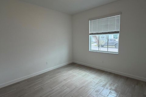 Appartement à louer à St. Lucie, Floride: 2 chambres, 121.52 m2 № 2399762 - photo 6