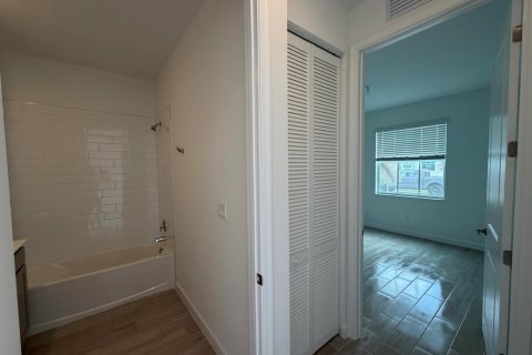 Appartement à louer à St. Lucie, Floride: 2 chambres, 121.52 m2 № 2399762 - photo 5