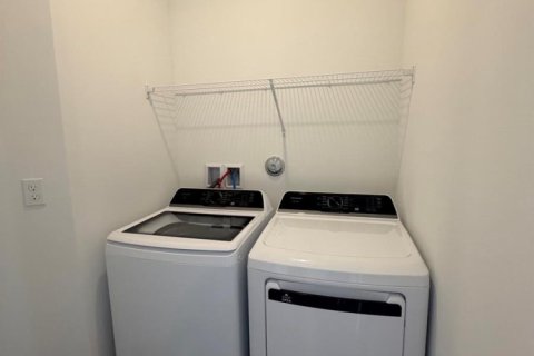 Appartement à louer à St. Lucie, Floride: 2 chambres, 121.52 m2 № 2399762 - photo 13