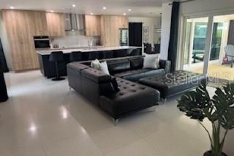 Villa ou maison à louer à Port Charlotte, Floride: 4 chambres, 171.5 m2 № 2111529 - photo 6