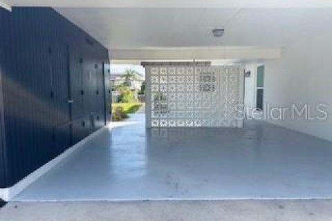 Villa ou maison à louer à Port Charlotte, Floride: 4 chambres, 171.5 m2 № 2111529 - photo 3