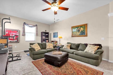 House in New Port Richey, Florida 4 bedrooms, 309.74 sq.m. № 1876039 - photo 28